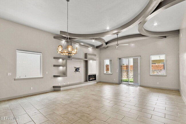 Building Photo - 12365 Desert Dove Ave