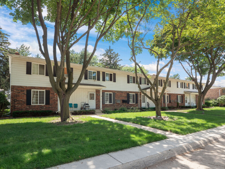 Building Photo - Southgate Townhomes