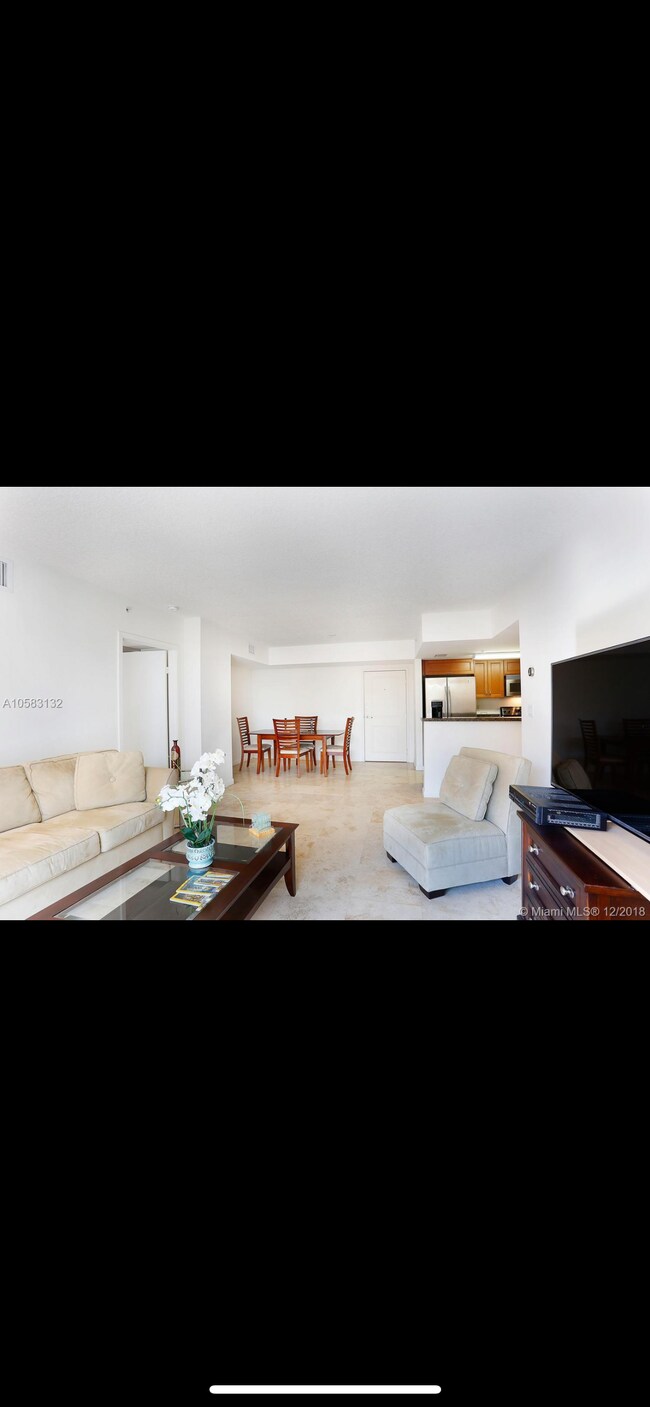 Building Photo - 1555 N Treasure Dr