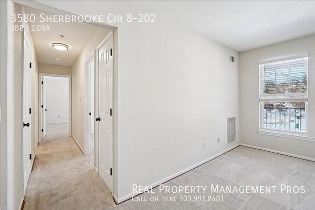 Building Photo - 3580 Sherbrooke Cir