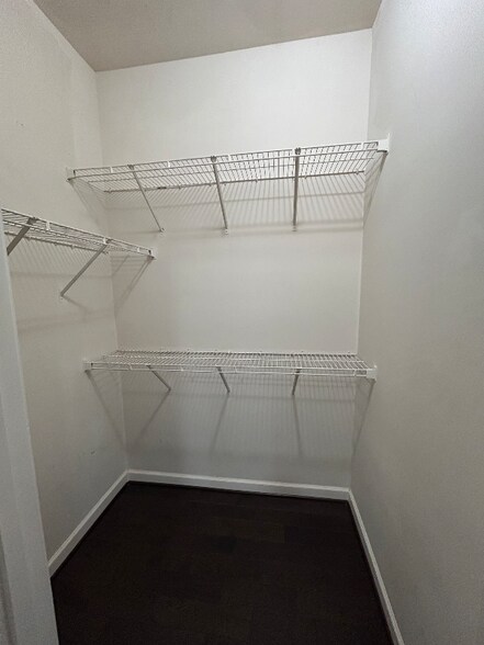 Building Photo - 15506 Symondsbury Way