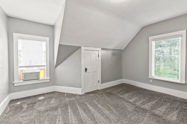 Building Photo - 2320 N 63rd St