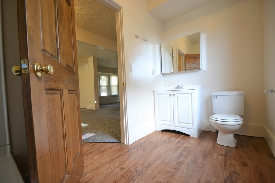 Building Photo - 547 Carroll St