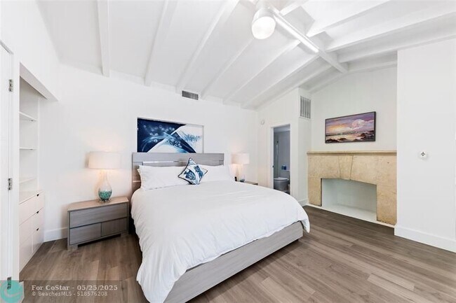 Building Photo - 1663 N Fort Lauderdale Beach Blvd