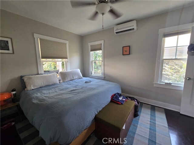 Building Photo - 127 N San Marino Ave