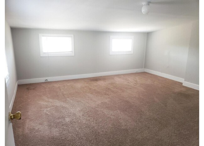 Building Photo - 3218 Bishop St