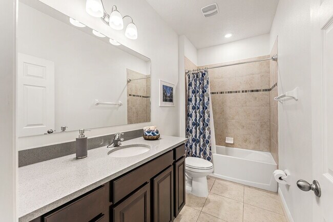 Building Photo - 6435 Montserrat Dr