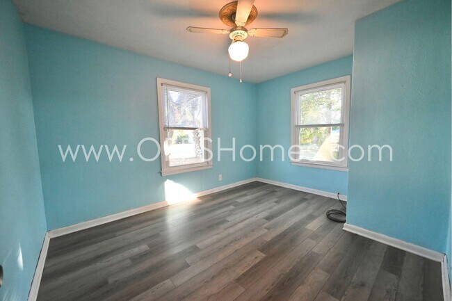 Building Photo - 305 Okaloosa Rd NE