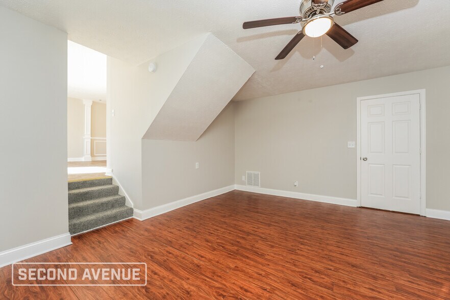 Building Photo - 3060 Aberdeen Way