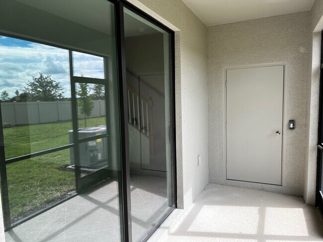 Building Photo - 14205 Pine Lodge Ln