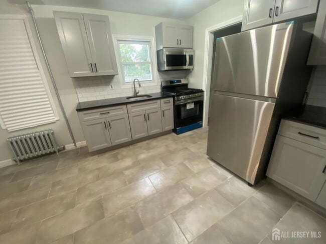 Primary Photo - 148 Jones Ave