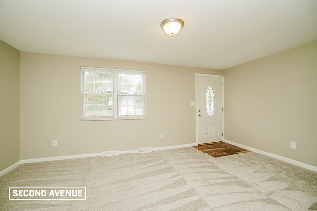 Building Photo - 588 Catskill Dr