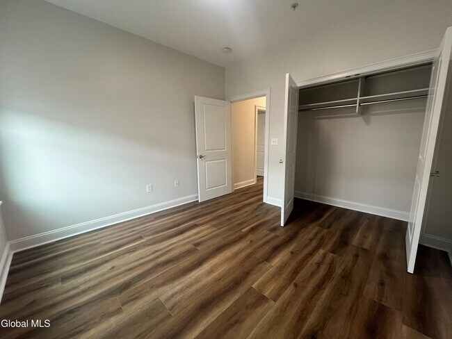 Building Photo - 60 Weibel Ave