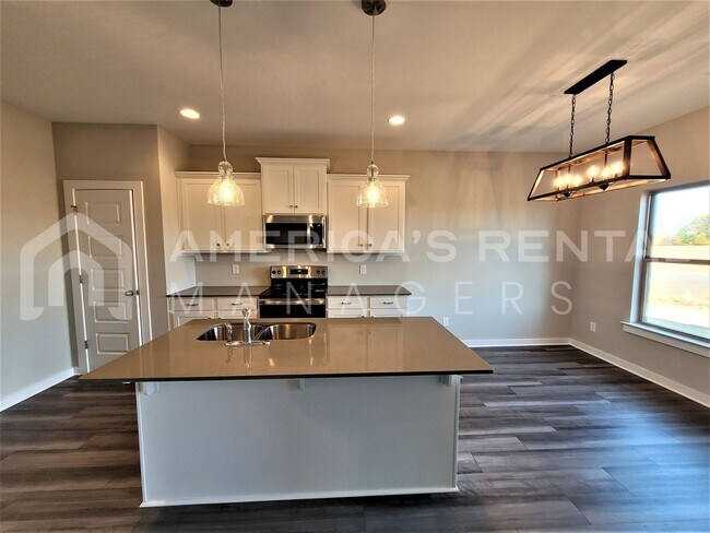 Building Photo - Home for Rent in Meridianville, AL!!! Avai...