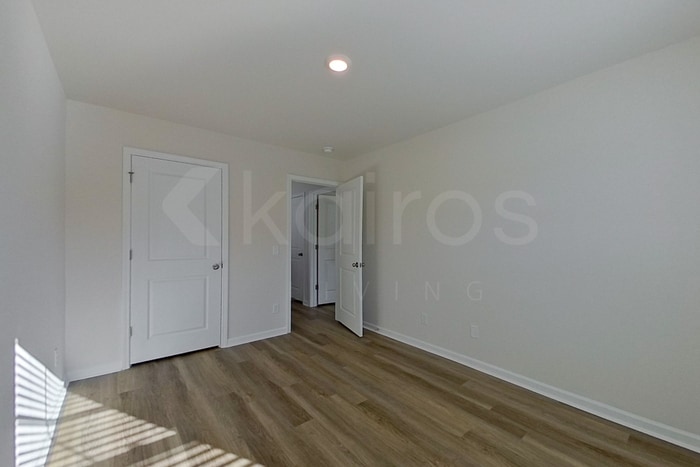 Building Photo - 117 Overstreet Way