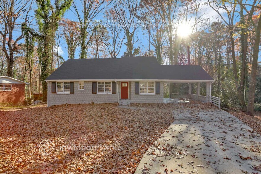 Building Photo - 2416 Dodson Dr