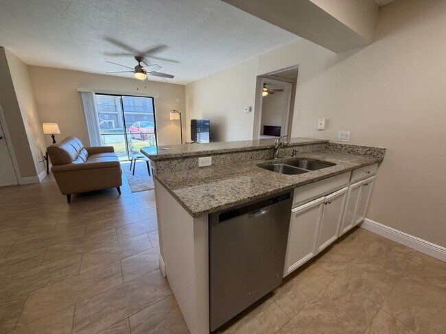 Building Photo - ANNUAL RENTAL - FURNISHED 1 BED / 1 BATH CONDO AT MYSTIC GARDEN