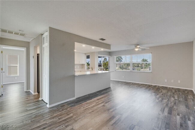 Building Photo - 429 SW 47th Terrace