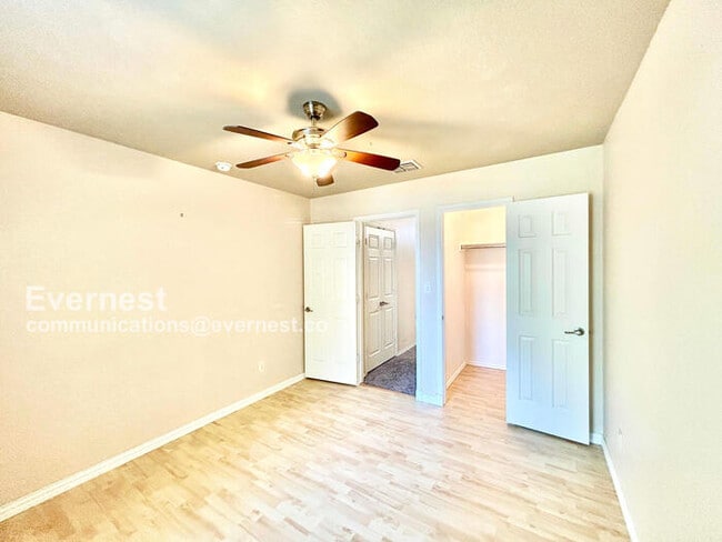 Building Photo - 8521 Brunswick Dr