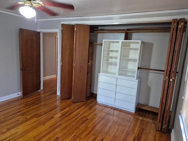 Building Photo - 1129 Magnolia Dr