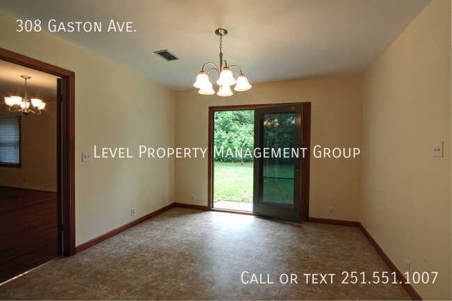 Building Photo - 308 Gaston Ave