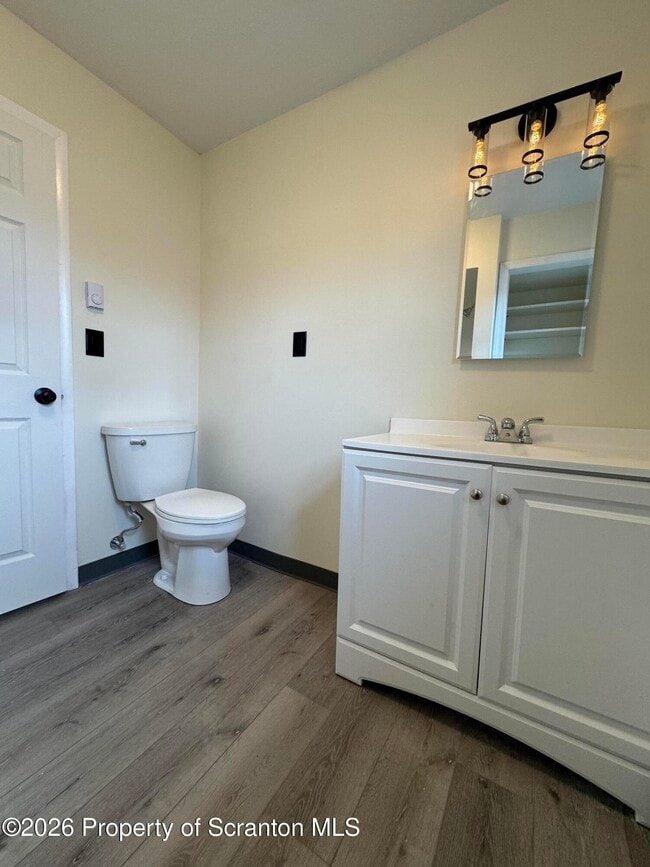 Building Photo - 615 3rd St