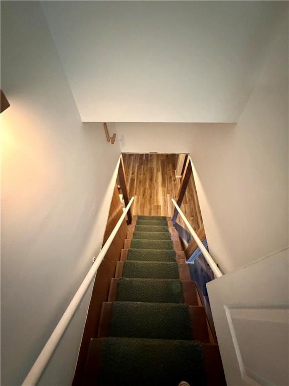 Building Photo - 3 Wood Rd