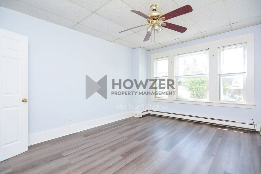Building Photo - 9 Creedway