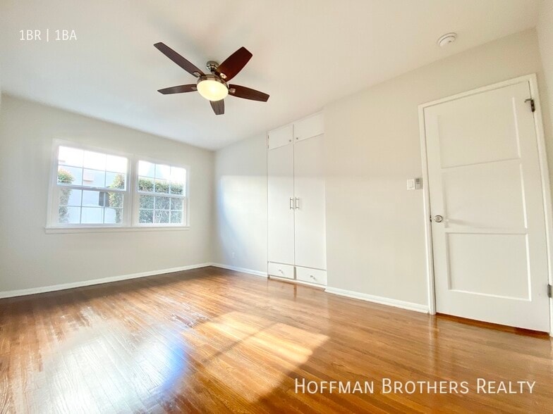 Building Photo - 1232 Ridgeley Dr