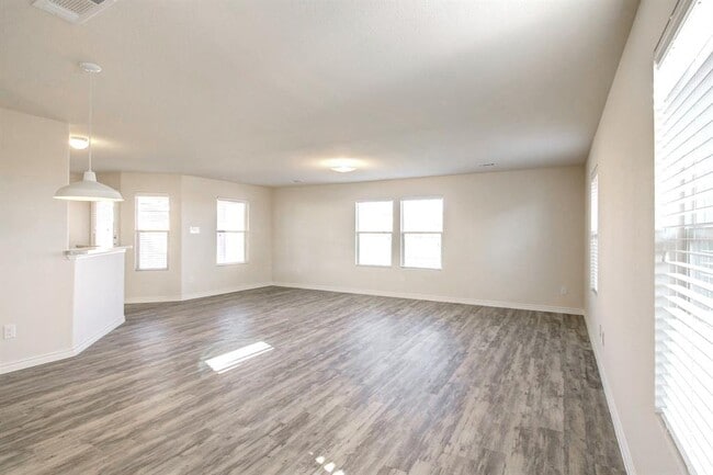 Building Photo - 4136 Twinleaf Dr