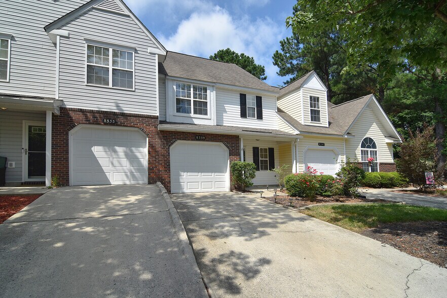 Building Photo - 8339 Christmas Ct