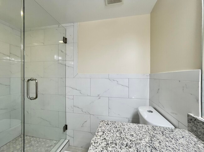 Building Photo - 117 Flanders C