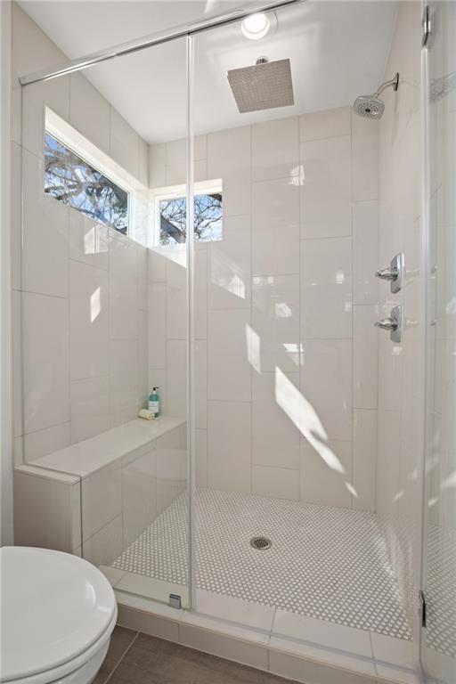 Building Photo - 2413 E 9th St