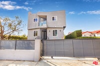 Building Photo - 2143 Kerwood Ave