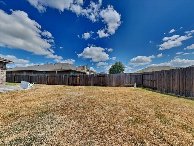 Building Photo - 15606 Mossy Park