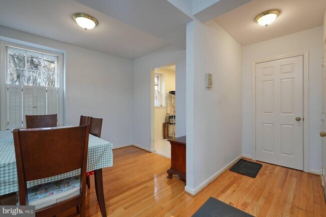 Building Photo - 3630 39th St NW