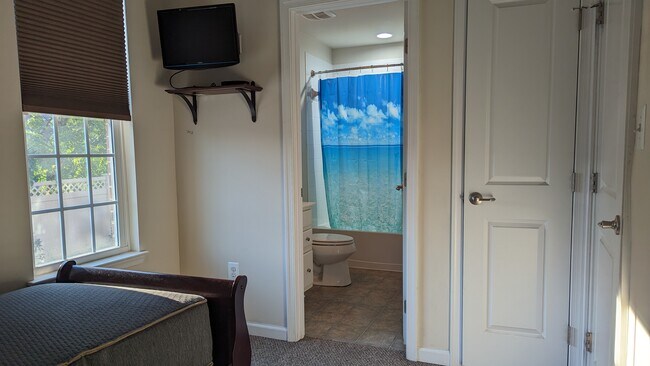 Building Photo - 4500 Fait Ave