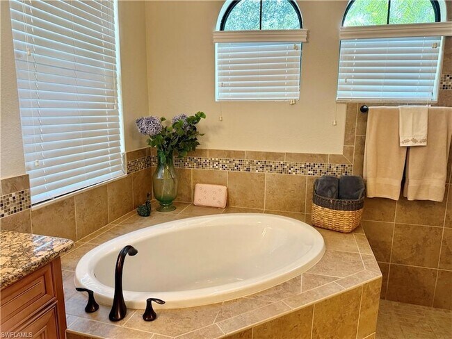Building Photo - 9594 Firenze Cir