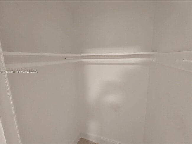 Building Photo - 1812 N 40th Ave