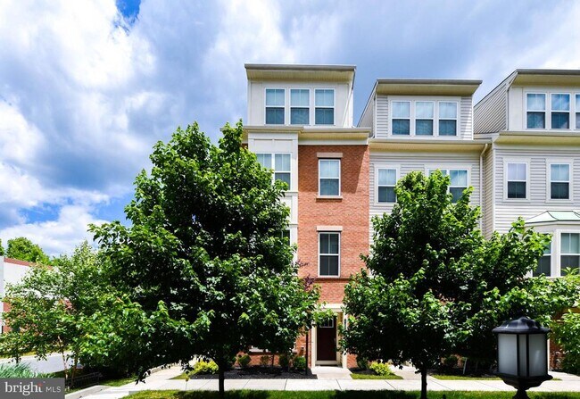 Building Photo - 7102 Druce Way