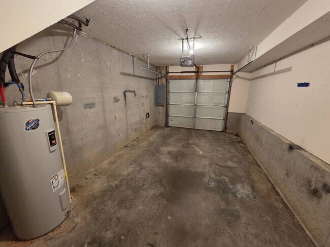 Building Photo - 367 Colby Ridge Blvd