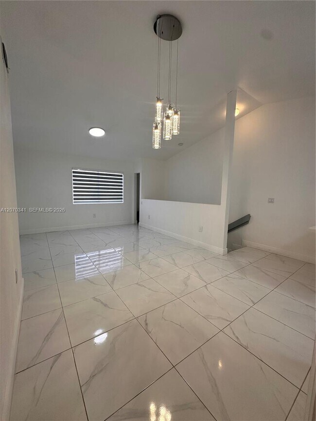 Building Photo - 7999 SW 152nd Ave