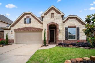 Building Photo - 22310 Taren Ct