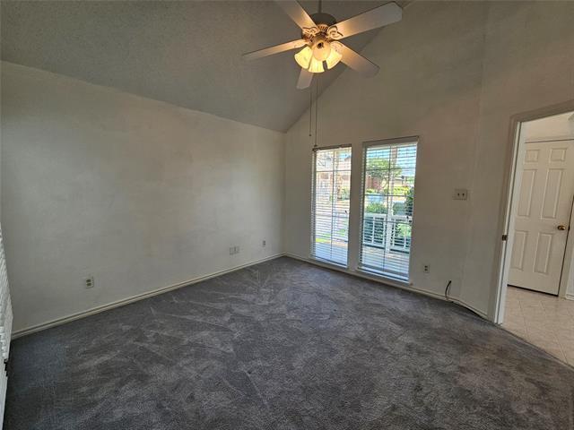 Building Photo - 3155 Royal Ln
