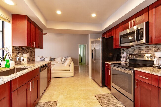 Building Photo - Gulf Access Pool Home. 4BED/2BATH. SE OF CAPE CORAL FL. Special Offer! Qualify for a deposit-free...