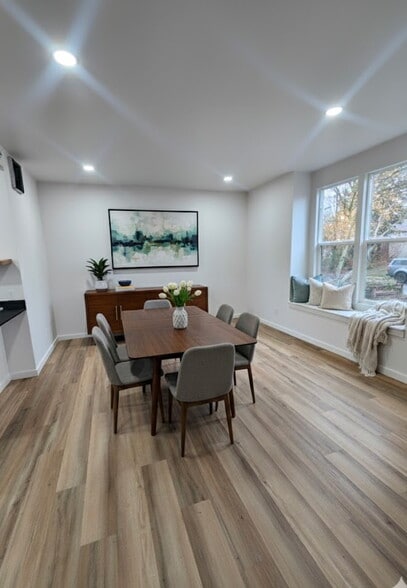 Building Photo - 515 Irving St