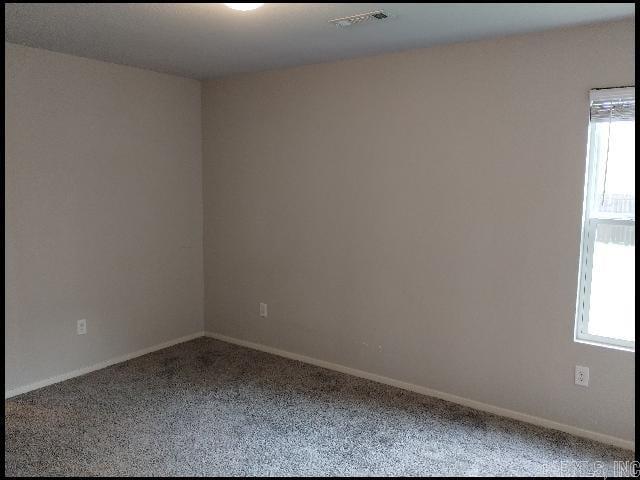 Building Photo - 1304 Yarrow Dr