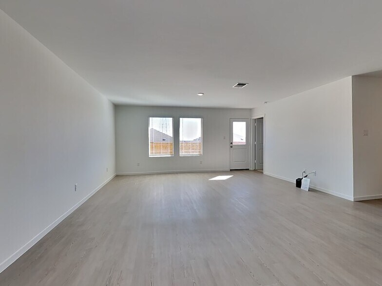 Building Photo - 3712 Los Cabos Dr