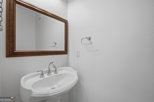 Building Photo - 3303 Greencastle Chase NE