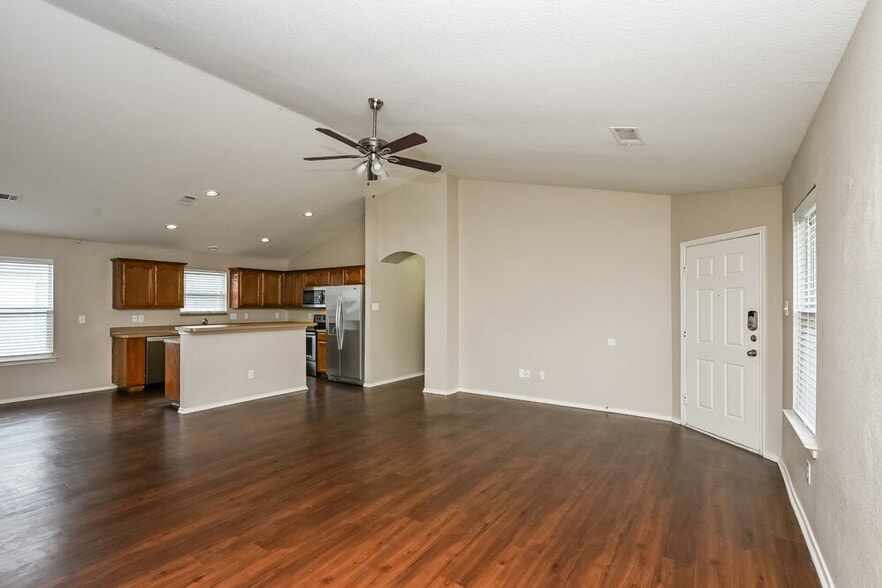 Building Photo - 1144 Browntop St